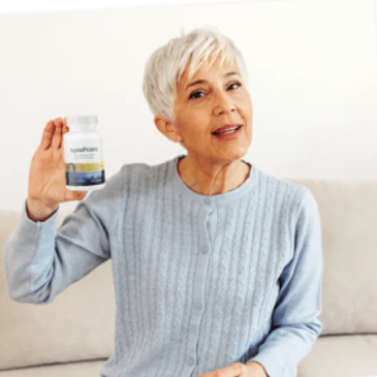 Sarah Flake sharing her customer experience after using AquaPeace ear wellness formula